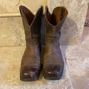 Ariat boots size 9D.